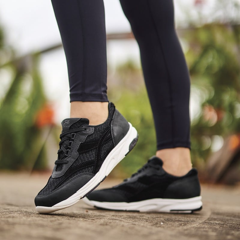 Tour Mesh Lace Up Sneaker